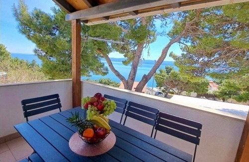 Medici Apartment | Two bedroom apartment with terrace and sea view Medići, Omiš (A-23741-a)