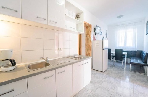 Novalja Apartment | Two bedroom apartment with a swimming pool Novalja, Pag (A-211-b)