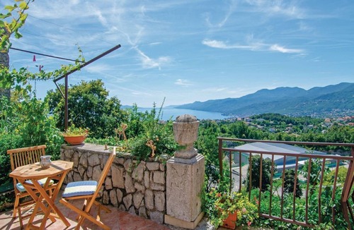 Kastav Apartment | Two bedroom apartment with terrace and sea view Kastav, Opatija (A-13441-a)