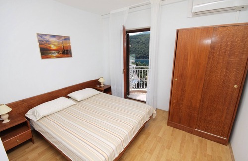 Duga Luka Apartment | Two bedroom apartment with terrace and sea view Duga Luka (Prtlog), Labin (A-5528-a)