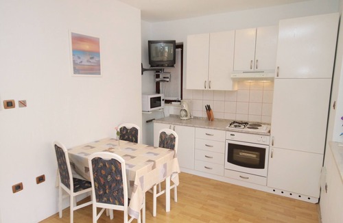 Duga Luka Apartment | Two bedroom apartment with terrace and sea view Duga Luka (Prtlog), Labin (A-5528-b)