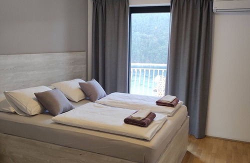 Duga Luka Apartment | Two bedroom apartment with terrace and sea view Duga Luka (Prtlog), Labin (A-5528-b)