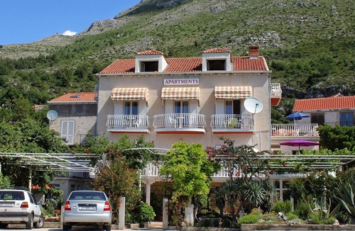 Mlini Apartment | Two bedroom apartment with balcony and sea view Mlini, Dubrovnik (A-8835-c)