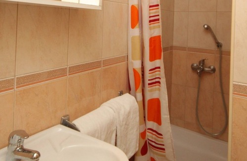 Mlini Apartment | Two bedroom apartment with balcony and sea view Mlini, Dubrovnik (A-8835-d)