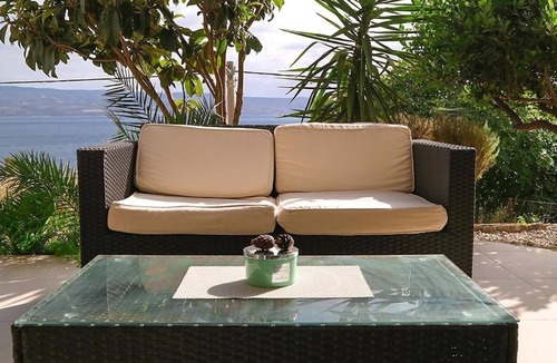 Omis Apartment | Two bedroom apartment with terrace and sea view Omiš (A-22684-a)