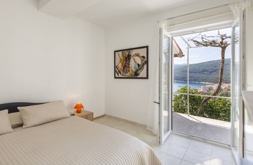 Rabac Apartment | Two bedroom apartment with terrace and sea view Rabac, Labin (A-7474-b)