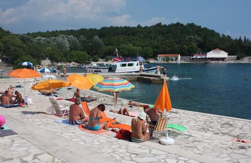 Selce Apartment | Two bedroom apartment with terrace Selce, Crikvenica (A-2392-b)