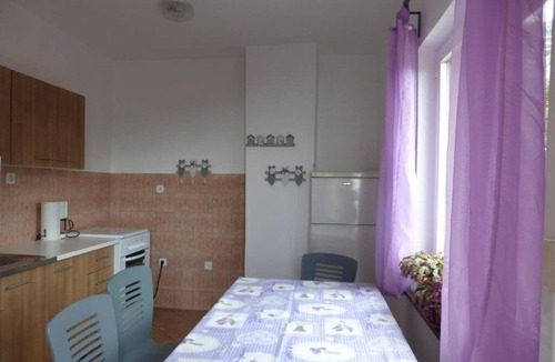 Vratarusa Apartment | Two bedroom apartment with balcony and sea view Senj (A-25395-b)