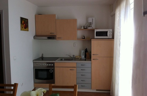 Slano Apartment | Two bedroom apartment with balcony and sea view Slano, Dubrovnik (A-3184-a)