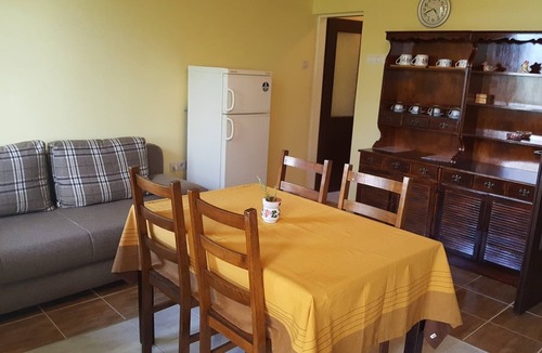 Valun Apartment | Two bedroom apartment with terrace and sea view Valun, Cres (A-386-a)