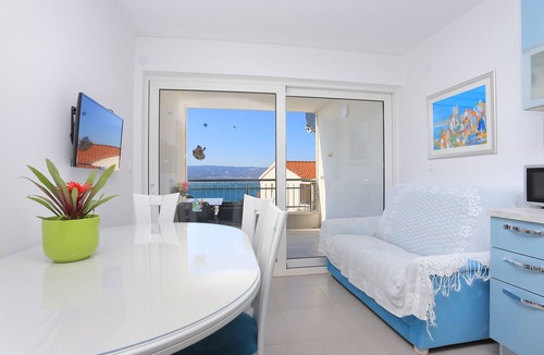 Duce Apartment | Two bedroom apartment with terrace and sea view Duće (Omiš) (A-2737-a)
