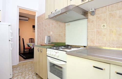 Omis Apartment | Two bedroom apartment with balcony Omiš (A-2738-c)