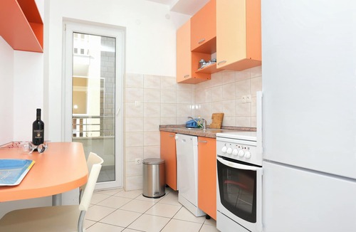 Stanici Apartment | Two bedroom apartment with terrace and sea view Stanići, Omiš (A-2764-a)