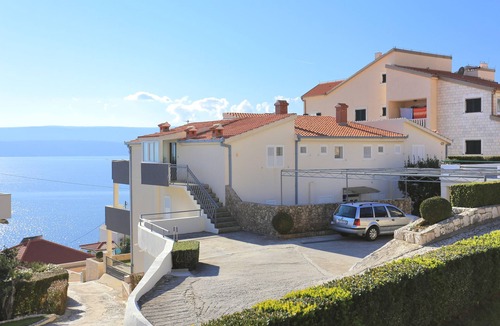 Stanici Apartment | Two bedroom apartment with terrace and sea view Stanići, Omiš (A-2764-a)