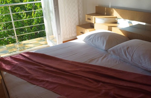 Kampor Apartment | Two bedroom apartment with a swimming pool Kampor, Rab (A-16865-a)