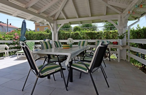 Rab Apartment | Two bedroom apartment with balcony Barbat, Rab (A-24547-b)