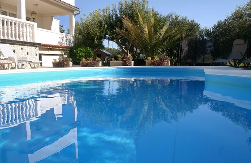 Barbat na Rabu Apartment | Two bedroom apartment with a swimming pool Barbat, Rab (A-4951-c)