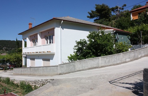 Supetarska Draga Apartment | Two bedroom apartment with terrace and sea view Supetarska Draga - Donja, Rab (A-4981-a)