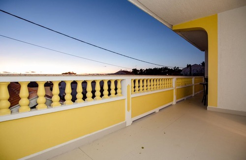 Banjol Apartment | Two bedroom apartment with terrace Banjol (Rab) (A-5041-a)