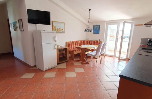 Banjol Apartment | Two bedroom apartment with terrace and sea view Rab (A-14792-a)