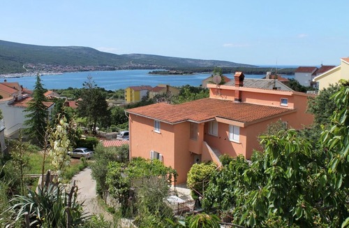 Kornic Apartment | Two bedroom apartment with terrace and sea view Kornić, Krk (A-5418-b)