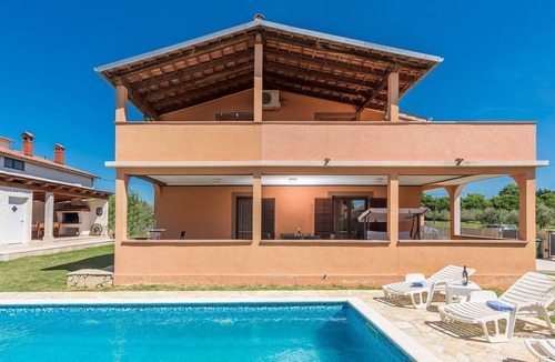 Loborika Other | Two bedrooms ground floor apartment with private pool and garden near Pula