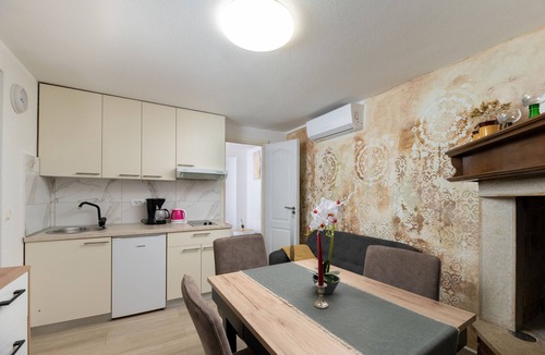 Nedescina Cottage | Two Charming 3-bedroom cottage withnPrivate pool and outside kitchen with grill.