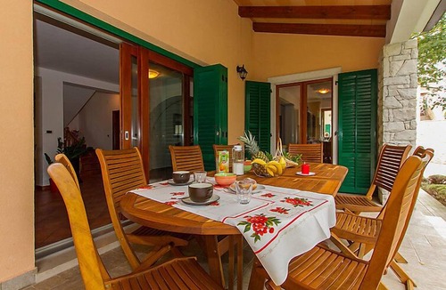Stanisovi House | Vacation home Ana by Interhome