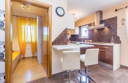 Sveti Vid Dobrinjski Villa | Vacation cottage Villa Carlo