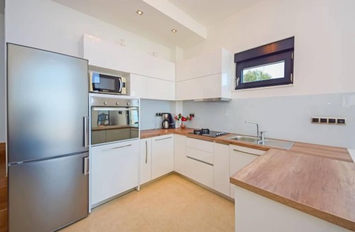 Okrug Gornji House | Vacation home Andrea by Interhome