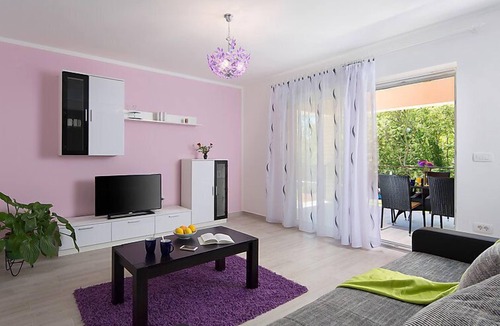 Trget House | Vacation home Ana by Interhome
