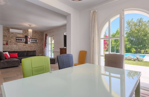 Belavici House | Vacation home Bella by Interhome