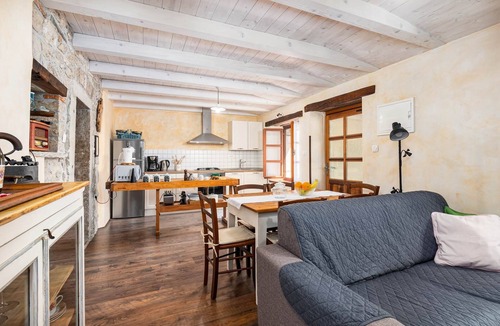 Buzet House | Vacation home Bombić - 4 persons, 2 bedrooms, pool, barbecue