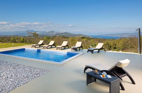 Bartici House | Vacation home Bura by Interhome