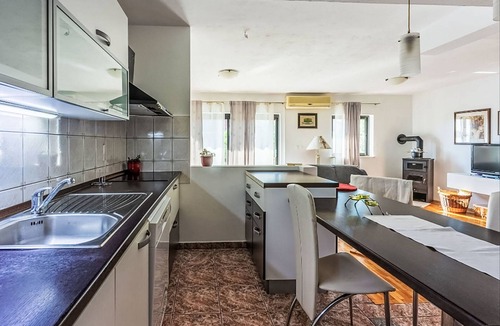 Novi Vinodolski House | Vacation home Deleut by Interhome