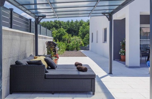 Svetvincenat House | Vacation home Drago by Interhome
