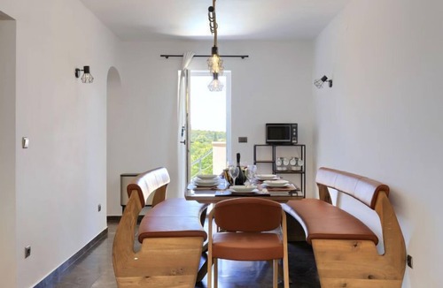 Banjole House | Vacation home Enka by Interhome