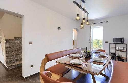 Banjole House | Vacation home Enka by Interhome