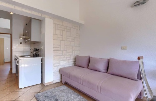 Banjole House | Vacation home Enka by Interhome