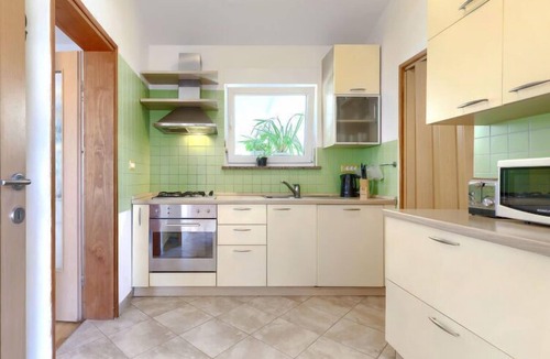 Pomer House | Vacation home Marija by Interhome
