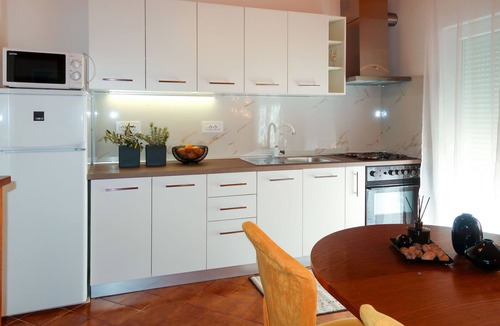 Rasa House | Vacation home Noel by Interhome