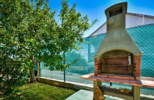 Razanac House | Vacation home Svetko in Ražanac - 8 persons, 3 bedrooms