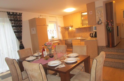 Kastel House | Vacation home * with heated pool and beautiful views of the sea.