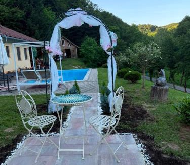 Tuhelj Villa | VILA LASOVIC + POOL + JACUZZI + SAUNA