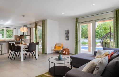 Belavici Villa | Vila LeDa by Villas Guide