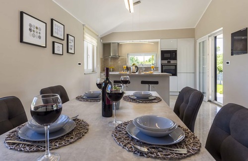 Belavici Villa | Villa 2062/32427 (Istria - Belavići), 6000m from the beach