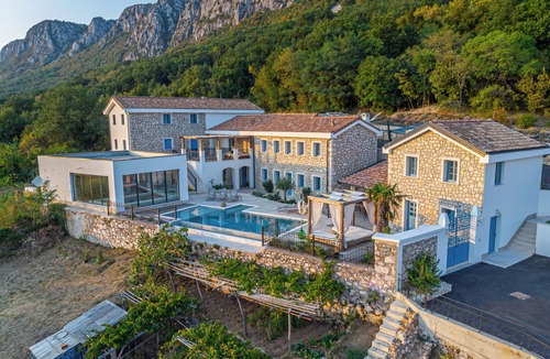 Bribir Villa | Villa 72 Vinodol Hilltop Estate