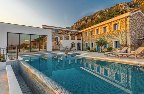 Bribir Villa | Villa 72 Vinodol Hilltop Estate