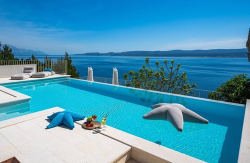 Lokva Rogoznica Villa | Villa Agata - Private Pool, Jacuzzi, Sauna, Gym, Sea views