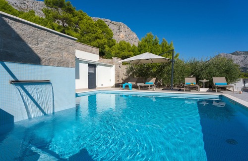 Omis Villa | Villa Allegra with 32msq heated pool, 300m far from sandy beaches, open sea view